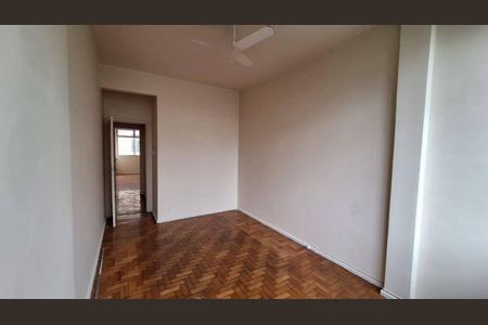 Apartamento à venda com 74m², 2 quartos e sem vaga