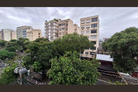 Apartamento à venda com 74m², 2 quartos e sem vaga