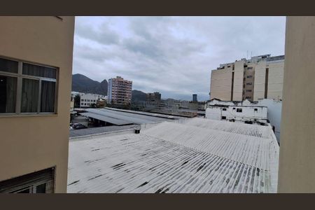 Apartamento à venda com 74m², 2 quartos e sem vaga