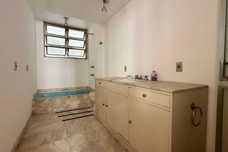 Apartamento à venda com 285m², 7 quartos e 3 vagasBanheiro