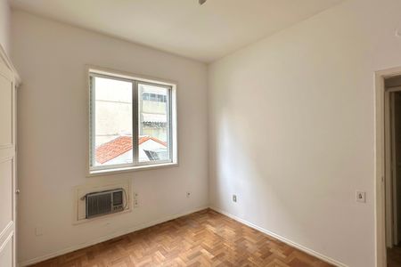 Apartamento à venda com 285m², 7 quartos e 3 vagasQuarto 2