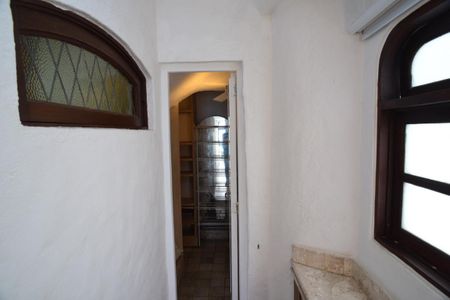 Casa de condomínio à venda com 461m², 4 quartos e 2 vagas Casa de condomínio à venda com 461m², 4 quartos e 2 vagasBanheiro da Suíte 2