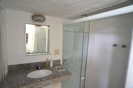 Casa de condomínio à venda com 461m², 4 quartos e 2 vagas Casa de condomínio à venda com 461m², 4 quartos e 2 vagasBanheiro de Serviço