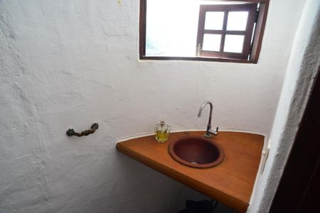 Casa de condomínio à venda com 461m², 4 quartos e 2 vagas Casa de condomínio à venda com 461m², 4 quartos e 2 vagasLavabo