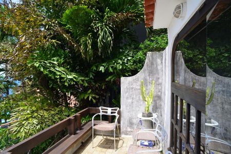 Casa de condomínio à venda com 461m², 4 quartos e 2 vagas Casa de condomínio à venda com 461m², 4 quartos e 2 vagasÁrea Gourmet