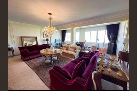 Apartamento à venda com 358m², 4 quartos e 1 vaga