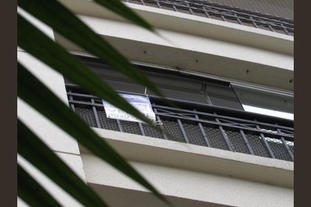 Apartamento à venda com 83m², 3 quartos e 2 vagasFachada e portaria