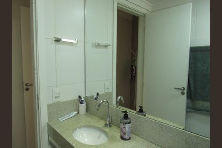 Apartamento à venda com 83m², 3 quartos e 2 vagasBanheiro da Suíte 2