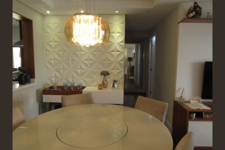 Apartamento à venda com 83m², 3 quartos e 2 vagasSala