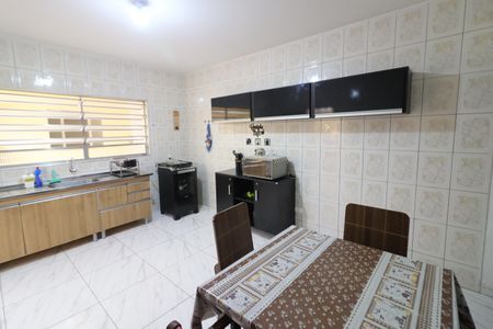 Casa à venda com 125m², 4 quartos e 2 vagasCozinha