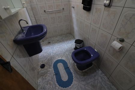 Casa à venda com 125m², 4 quartos e 2 vagasBanheiro 2