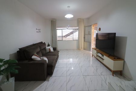 Sala de casa à venda com 4 quartos, 125m² em Conceicao, Osasco