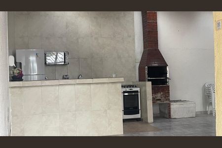 Casa de condomínio à venda com 65m², 2 quartos e 1 vaga Casa de condomínio à venda com 65m², 2 quartos e 1 vagaChurrasqueira