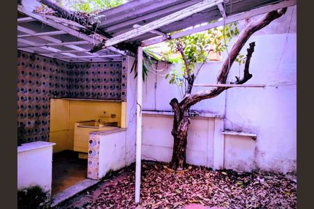 Casa à venda com 2 quartos, 160m² em Centro, Niterói