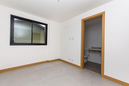 Apartamento à venda com 2 quartos, 93m² em Piratininga, Niterói