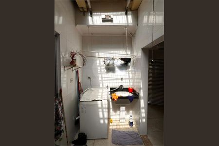 Casa à venda com 3 quartos, 150m² em Jardim Brasil (Zona Norte), São Paulo