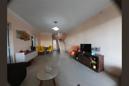 Casa à venda com 3 quartos, 200m² em Vila Brasilio Machado, São Paulo