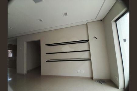 Casa à venda com 2 quartos, 180m² em Indianópolis, São Paulo