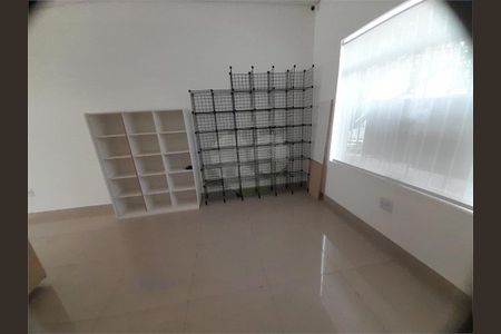 Casa à venda com 180m², 2 quartos e 3 vagas