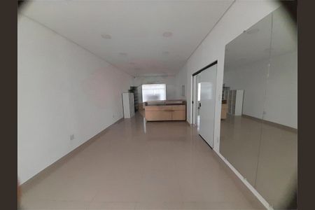 Casa à venda com 180m², 2 quartos e 3 vagas