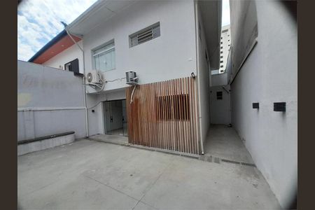 Casa à venda com 180m², 2 quartos e 3 vagas
