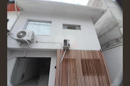 Casa à venda com 180m², 2 quartos e 3 vagas