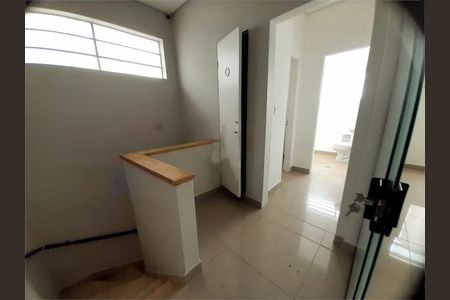 Casa à venda com 180m², 2 quartos e 3 vagas