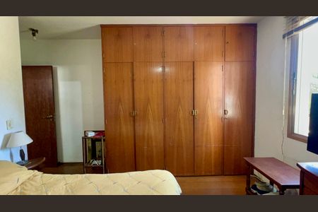Apartamento à venda com 189m², 4 quartos e 2 vagas Apartamento à venda com 189m², 4 quartos e 2 vagasSuite