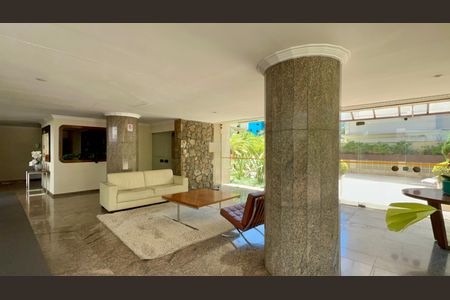 Apartamento à venda com 189m², 4 quartos e 2 vagas Apartamento à venda com 189m², 4 quartos e 2 vagasÁrea comum