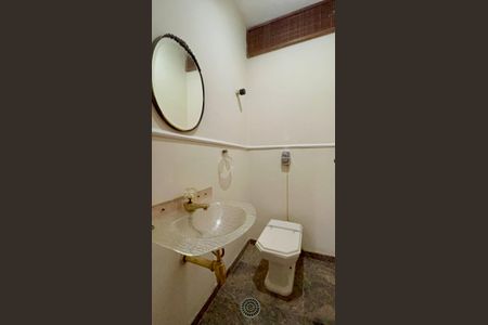 Apartamento à venda com 189m², 4 quartos e 2 vagas Apartamento à venda com 189m², 4 quartos e 2 vagasLavabo