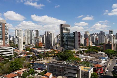 Apartamento à venda com 2 quartos, 65m² em Itaim Bibi, São Paulo