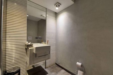 Casa à venda com 1 quarto, 350m² em Vila Nova Conceição, São Paulo