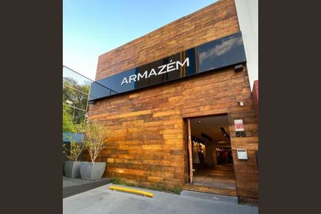 Casa à venda com 1 quarto, 350m² em Vila Nova Conceição, São Paulo