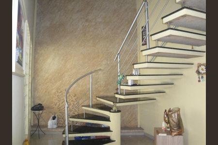 Casa à venda com 719m², 5 quartos e 5 vagas