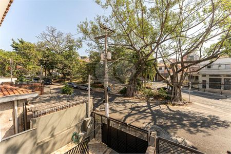 Casa à venda com 3 quartos, 172m² em Vila Romana, São Paulo