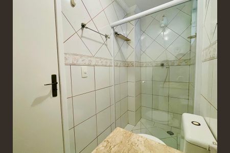 Apartamento à venda com 74m², 2 quartos e 1 vagaBanheiro 2