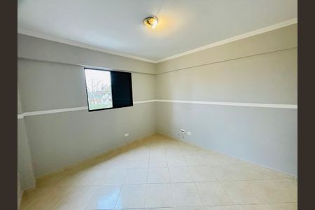 Apartamento à venda com 74m², 2 quartos e 1 vagaQuarto 2