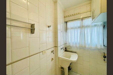 Apartamento à venda com 74m², 2 quartos e 1 vagaÁrea de Serviço