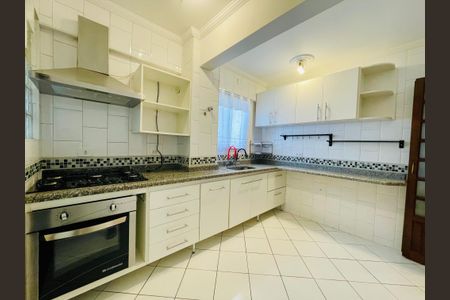 Apartamento à venda com 74m², 2 quartos e 1 vagaCozinha