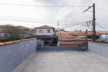 Casa à venda com 106m², 4 quartos e 2 vagasVaranda quarto 2