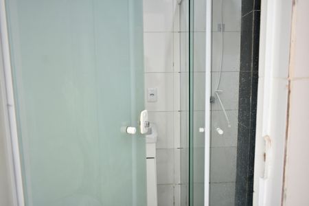 Banheiro de kitnet/studio à venda com 0 quarto, 17m² em São Judas, São Paulo