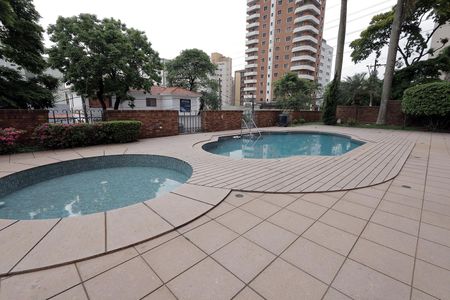 Apartamento à venda com 440m², 5 quartos e 4 vagasÁrea comum - Piscina