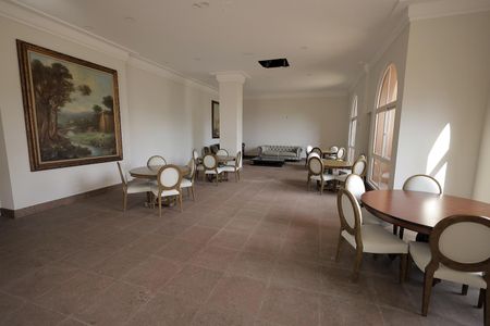 Apartamento à venda com 440m², 5 quartos e 4 vagasÁrea comum - Salão de festas