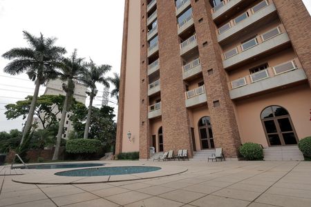 Apartamento à venda com 440m², 5 quartos e 4 vagasÁrea comum - Piscina