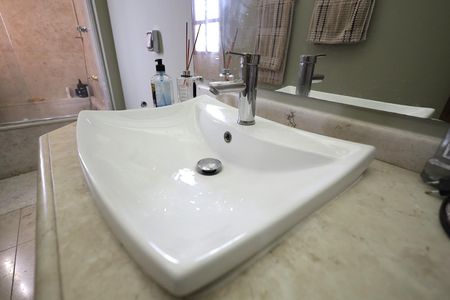 Apartamento à venda com 440m², 5 quartos e 4 vagasBanheiro Suíte 3