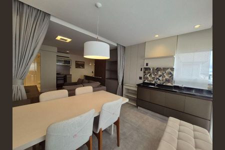 Apartamento à venda com 2 quartos, 74m² em Caxingui, São Paulo