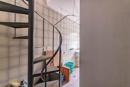 Casa à venda com 100m², 3 quartos e 2 vagas Casa à venda com 100m², 3 quartos e 2 vagasÁrea comum