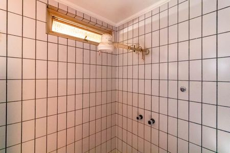 Casa à venda com 100m², 3 quartos e 2 vagas Casa à venda com 100m², 3 quartos e 2 vagasBanheiro da Suíte