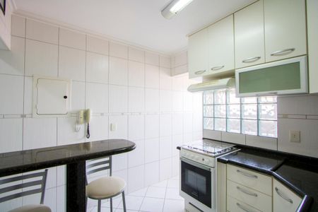 Apartamento para alugar com 86m², 2 quartos e 2 vagas Apartamento para alugar com 86m², 2 quartos e 2 vagasCozinha
