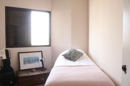 Apartamento à venda com 130m², 3 quartos e 2 vagasQuarto